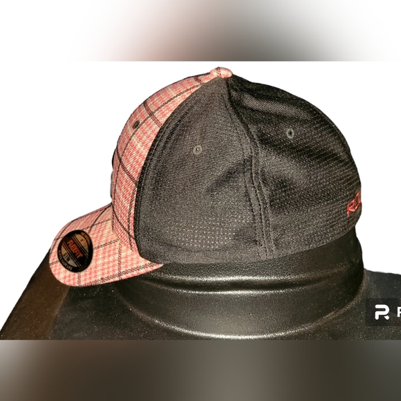 Hooey Flex Fit, Size Small/Medium, Black/Red/Grey - Picture 2 of 3